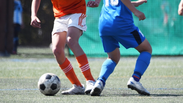 法政大学サッカー部　移動着　11番 MOM628]法政大MF服部剛大(3年)_大学初ゴール含む2発、上田綺世と